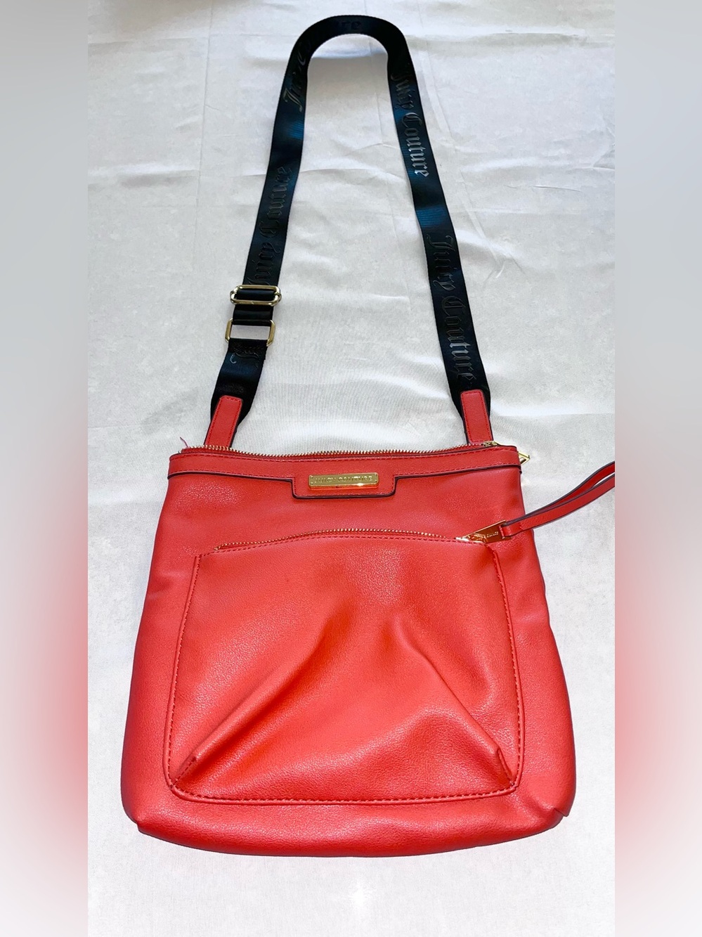 Juicy Couture Y2K Red Crossbody Bag Logo Strap Gold Hardware Purse